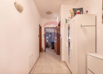 Hall / corridoio - Trilocale via rosciano, Belvedere Ostrense - foto 5