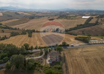Vista delle montagne - Trilocale via rosciano, Belvedere Ostrense - foto 12