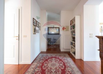 Hall / corridoio - Villa Via Don Minzoni
 
1, Serra San Quirico - foto 9