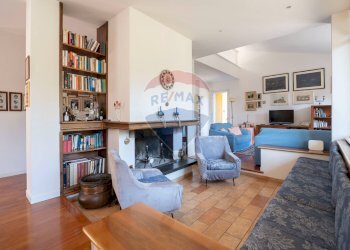 Soggiorno - Villa Via Don Minzoni
 
1, Serra San Quirico - foto 12