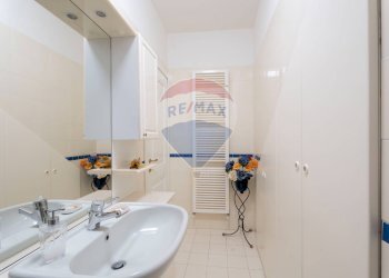 Bagno - Villa Via Don Minzoni
 
1, Serra San Quirico - foto 25
