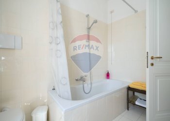 Bagno - Villa Via Don Minzoni
 
1, Serra San Quirico - foto 34