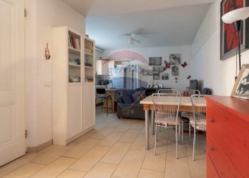 Sala da pranzo - Villa Via Don Minzoni
 
1, Serra San Quirico - foto 42