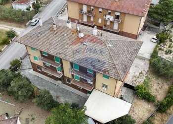 Edificio all\'aperto - Appartamento Via Castagna
 
31, Belvedere Ostrense - foto 4