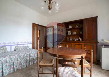 Sala da pranzo - Appartamento Via Castagna
 
31, Belvedere Ostrense - foto 8