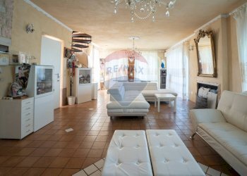 Soggiorno - Casa indipendente Frazione Costa
 
85, Arcevia - foto 2