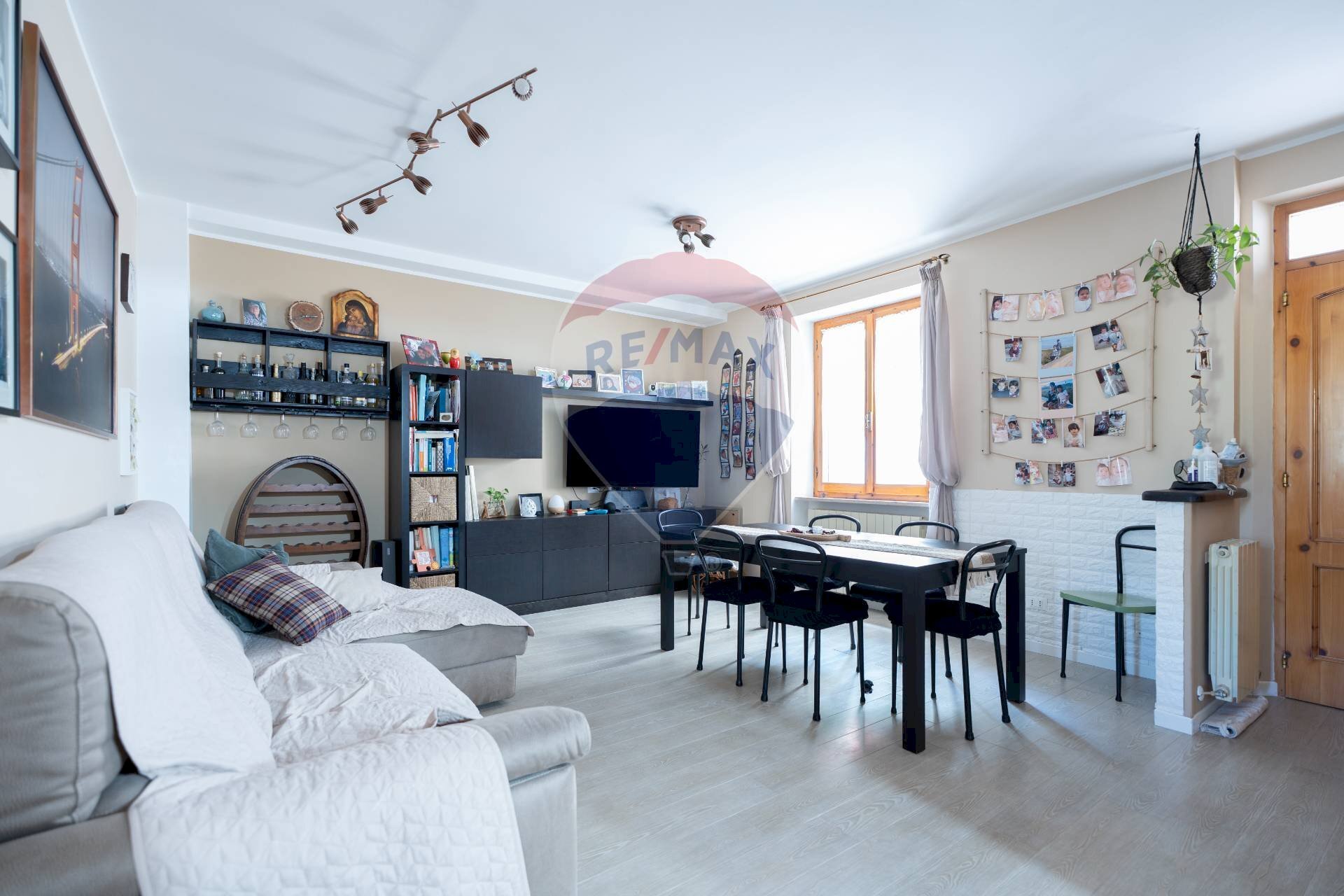 Sala da pranzo - Apartment Via Piedaspri
 
4A, Serra San Quirico - photo 1