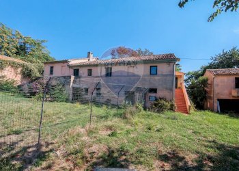 Casa all\'aperto - Rustico contrada chiarino
 
29, Recanati - foto 4