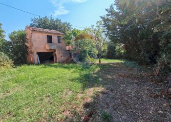 Giardino - Rustico contrada chiarino
 
29, Recanati - foto 40