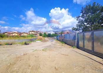 Non correlato - Locale Commerciale Via Liria
 
4, Giardini-Naxos - foto 11