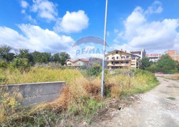 Casa all\'aperto - Locale Commerciale Via Liria
 
4, Giardini-Naxos - foto 14