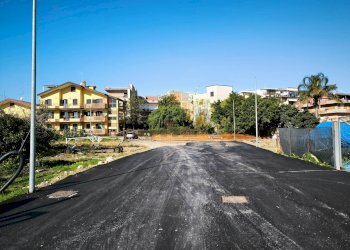 Edificio all\'aperto - Locale Commerciale Via Liria
 
4, Giardini-Naxos - foto 5