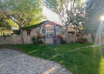 Giardino - Casa indipendente Contrada Carpine
 
SNC, Bovino - foto 56