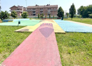 Piscina - One-room apartment Via Martin Luther king
 
1, Peschiera Borromeo - photo 14