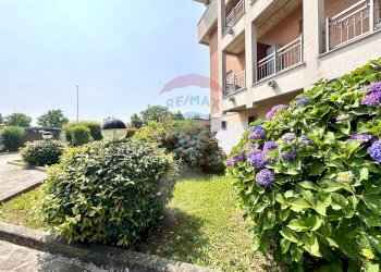 Giardino - One-room apartment Via Martin Luther king
 
1, Peschiera Borromeo - photo 15