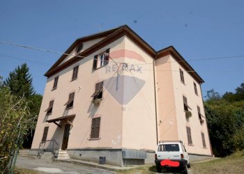 Edificio all\'aperto - Four-room apartment strada curagnata 7, Cairo Montenotte - photo 1