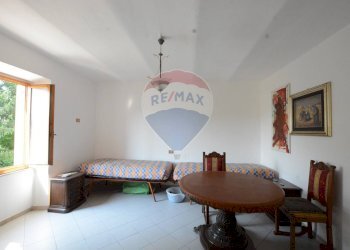 Sala da pranzo - Four-room apartment strada curagnata 7, Cairo Montenotte - photo 8