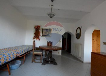 Camera / camera da letto - Four-room apartment strada curagnata 7, Cairo Montenotte - photo 10