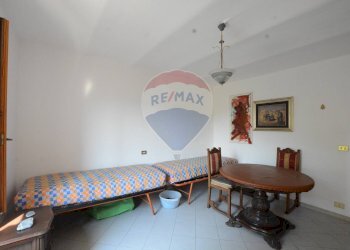 Camera / camera da letto - Four-room apartment strada curagnata 7, Cairo Montenotte - photo 13