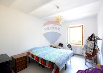 Camera / camera da letto - Four-room apartment strada curagnata 7, Cairo Montenotte - photo 21