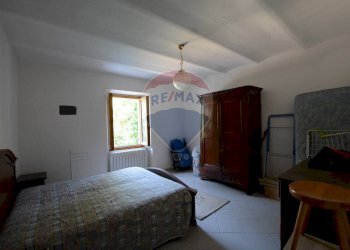 Camera / camera da letto - Four-room apartment strada curagnata 7, Cairo Montenotte - photo 28