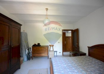 Camera / camera da letto - Four-room apartment strada curagnata 7, Cairo Montenotte - photo 29