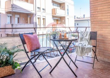 Balcone - Quadrilocale Via Puccini
 
4, Castelfranco Veneto - foto 6