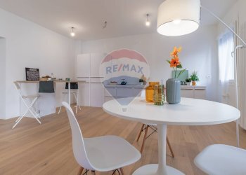 Sala da pranzo - Quadrilocale Via Puccini
 
4, Castelfranco Veneto - foto 10