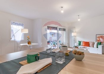 Soggiorno - Quadrilocale Via Puccini
 
4, Castelfranco Veneto - foto 12