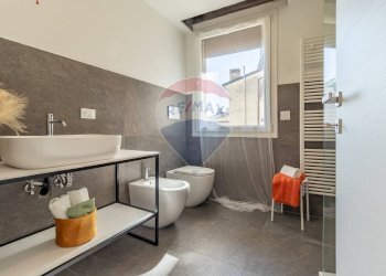 Bagno - Quadrilocale Via Puccini
 
4, Castelfranco Veneto - foto 34