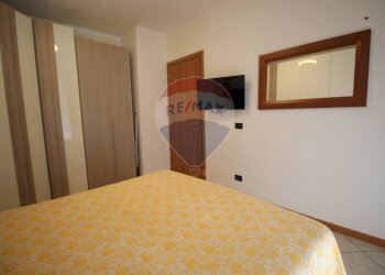 Camera / camera da letto - Trilocale VIA PEREGO
 
21, Calusco d'Adda - foto 12