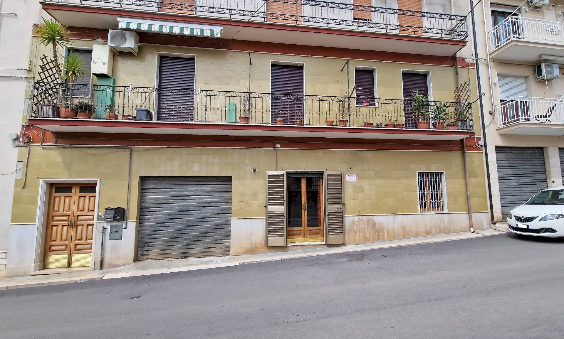 Foto 1 - Quadrilocale Via Castiglia Michele
 
12, San Nicandro Garganico - foto 1