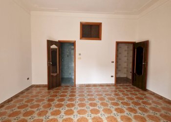 Foto 4 - Quadrilocale Via Castiglia Michele
 
12, San Nicandro Garganico - foto 4