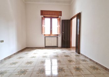 Foto 9 - Quadrilocale Via Castiglia Michele
 
12, San Nicandro Garganico - foto 9