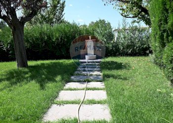 Giardino - Villa Via Badia
 
13, Sulmona - foto 18