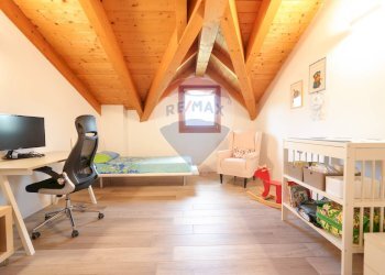 Camera / camera da letto - Three-room apartment VIA SANTUARIO
 
22, Ornago - photo 30