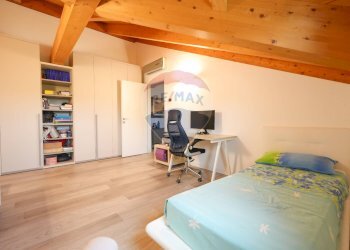 Camera / camera da letto - Three-room apartment VIA SANTUARIO
 
22, Ornago - photo 32