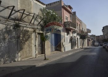 Edificio all\'aperto - Rustic Via Alfredo  Cappellini
 
26/28/30, Vittoria - photo 8