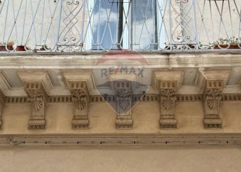 Dettagli - Casa indipendente via vittorio emanuele
 
19, Chiaramonte Gulfi - foto 6