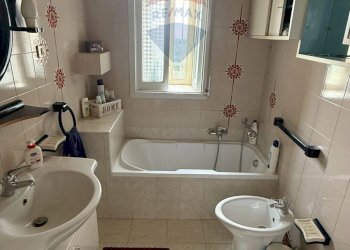 Bagno - Casa indipendente via vittorio emanuele
 
19, Chiaramonte Gulfi - foto 24