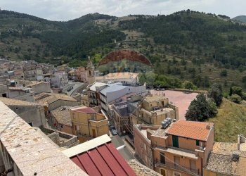 Vista delle montagne - Casa indipendente via vittorio emanuele
 
19, Chiaramonte Gulfi - foto 51