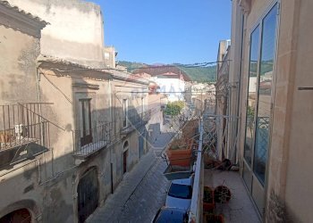 Edificio all\'aperto - Casa indipendente via vittorio emanuele
 
19, Chiaramonte Gulfi - foto 54