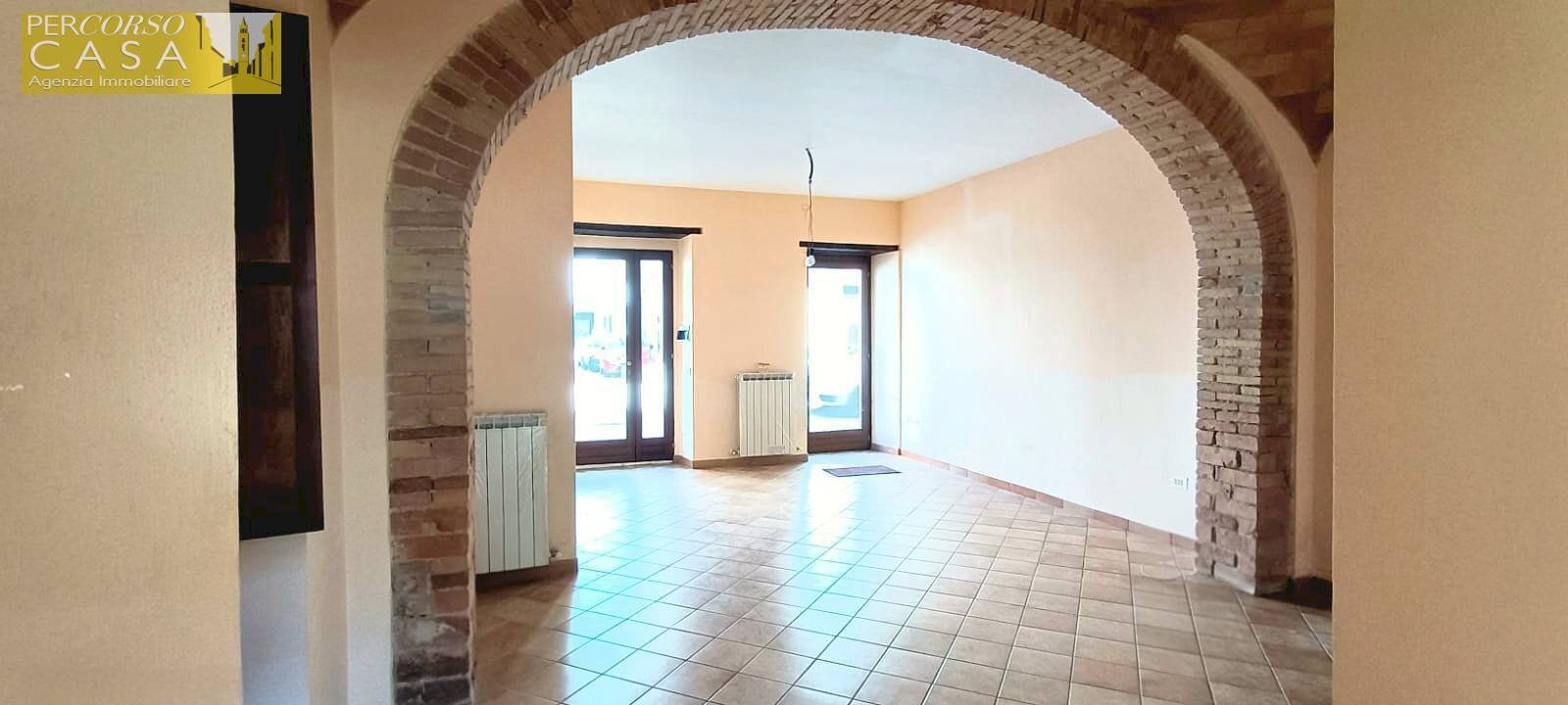 Foto 2 - Locale Commerciale via Del Castello, Teramo - foto 2