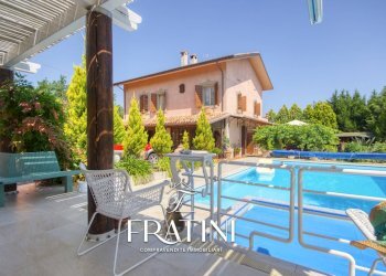 Foto 2 - Villa Via Castello
 
8, Montelabbate - foto 2