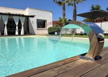 Piscina - Villa Via Della Cernia
 
13, Valderice - photo 6