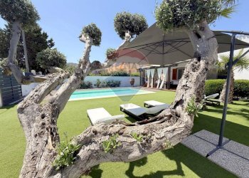 Piscina - Villa Via Della Cernia
 
13, Valderice - photo 8