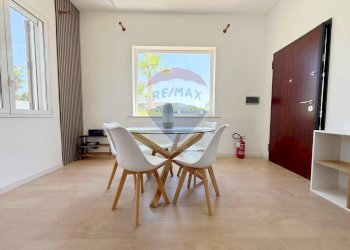Sala da pranzo - Villa Via Della Cernia
 
13, Valderice - photo 26