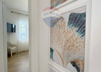 Hall / corridoio - Villa Via Della Cernia
 
13, Valderice - photo 47