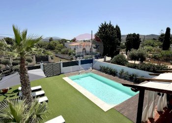 Piscina - Villa Via Della Cernia
 
13, Valderice - photo 65