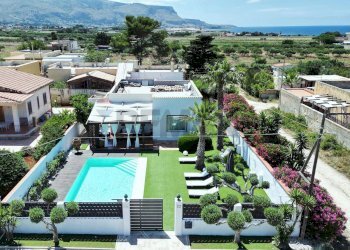 Piscina - Villa Via Della Cernia
13, Valderice - foto 1